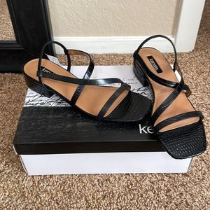 Never worn! Kensie, black snakeskin, size 7